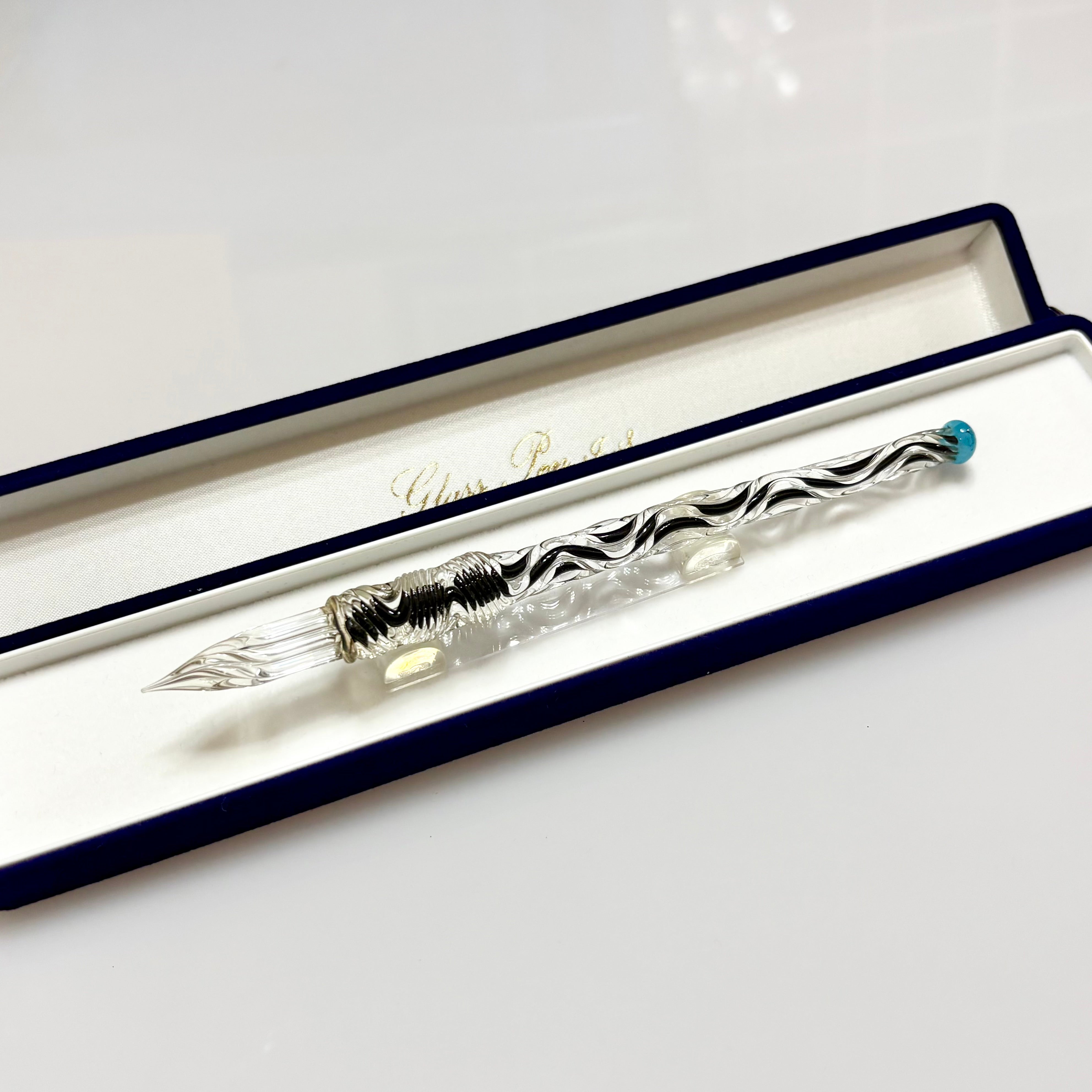 佐瀬工業所 ガラスペン ソフトひねり透明２層 青 佐瀬工業所 ひねりガラスペン 新品未使用 ソフト 透明2層 紺 手製品